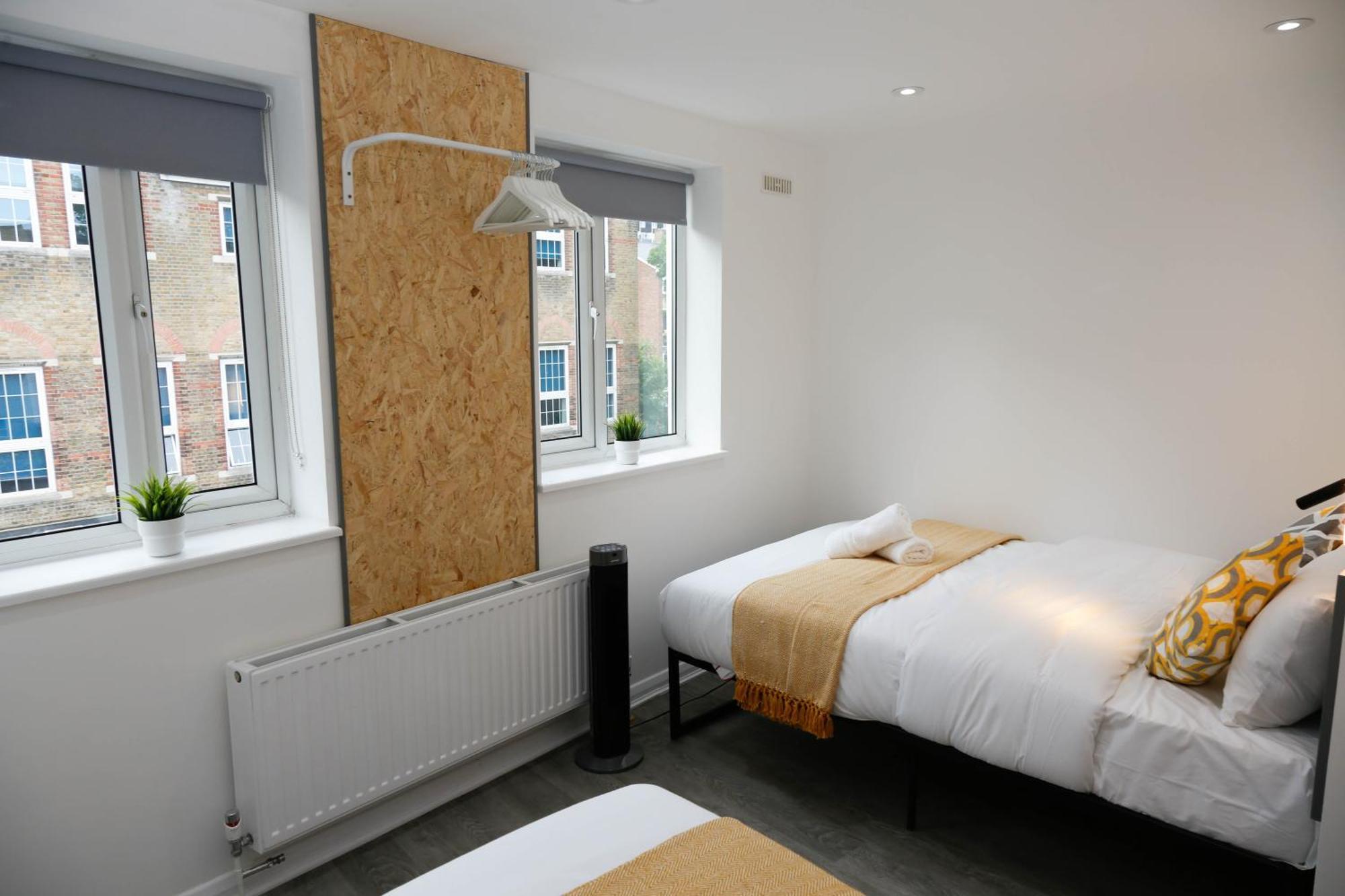 New Luxury In Next To Shops, Cafes, Bars & Metro * Londra